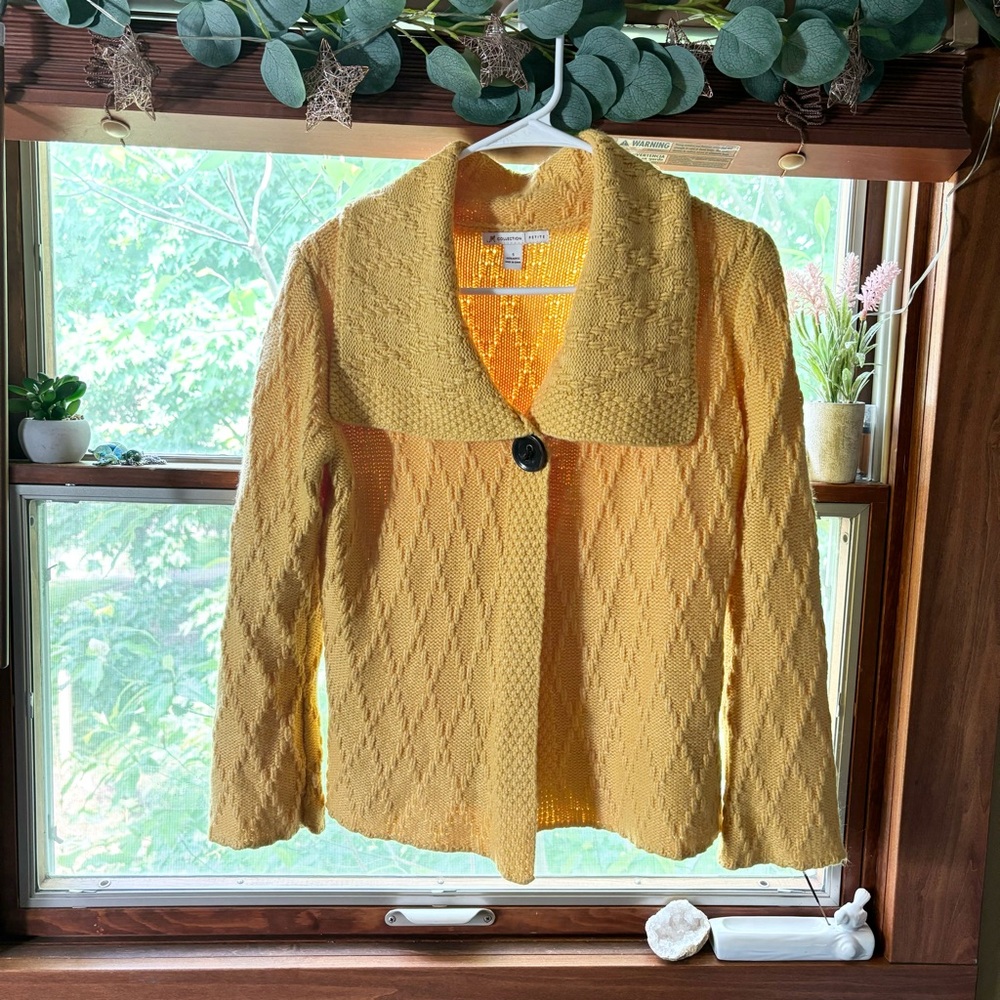 JM Collection Textured Knit Yellow Cardigan Sweater Size Small Petite One Button